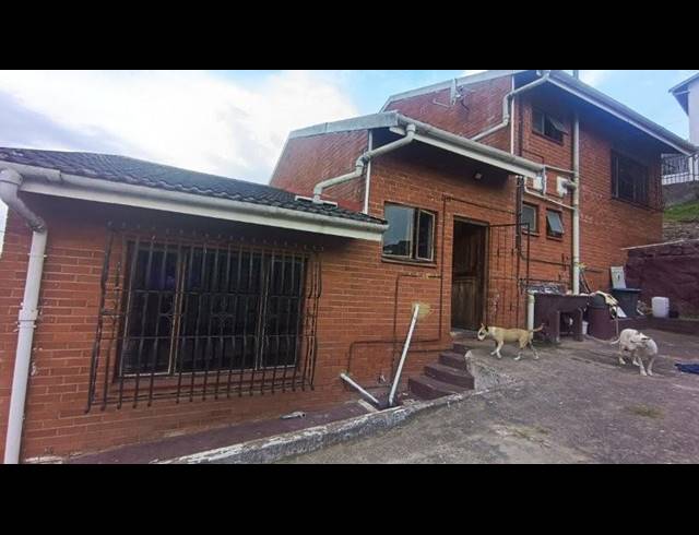 4 BEDROOM HOUSE FOR SALE IN KHARWASTAN